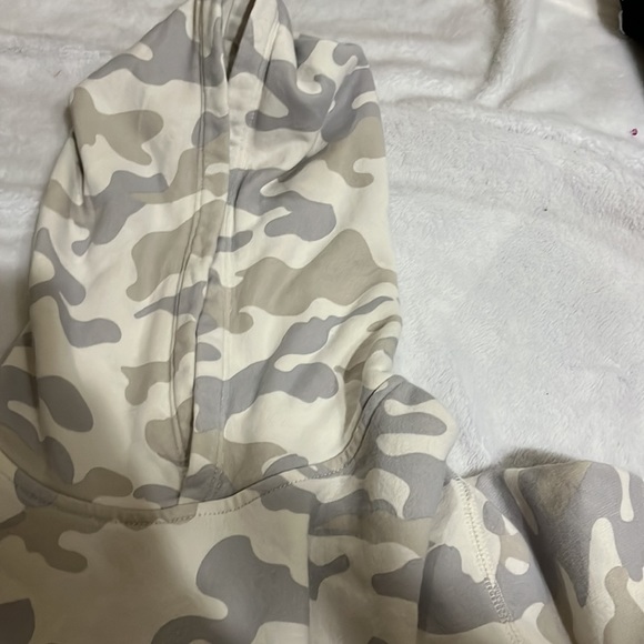 Gap sweatshirt - Picture 2 of 4